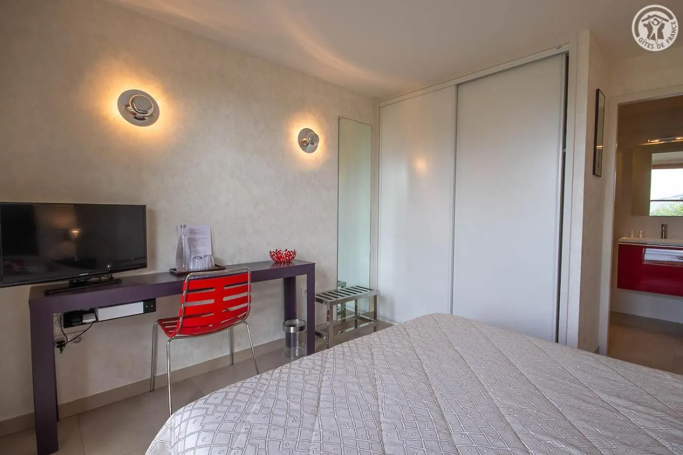 Les Perrelles Bed & Breakfast Bellecombe-en-Beauges 0*,  France